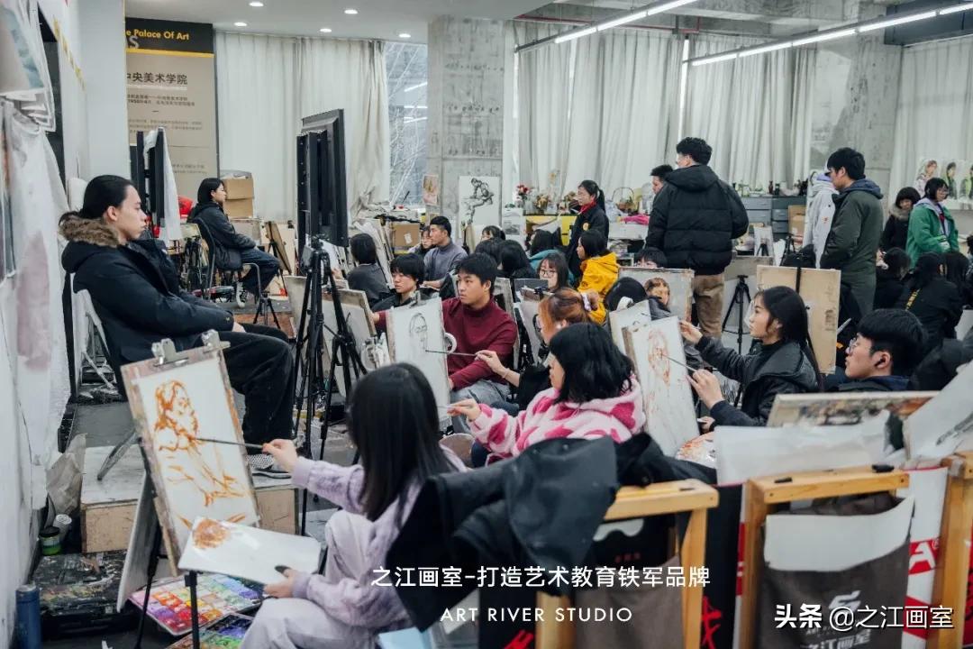 浙江省联考榜眼俞可(kě)鑫:志(zhì)在央美,最喜欢之江的课堂氛围